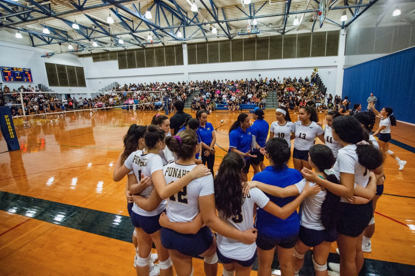 Girls Volleyball Team Falls to Kamehameha Punahou School