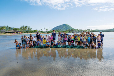 Second grade class at Maunalua Bay