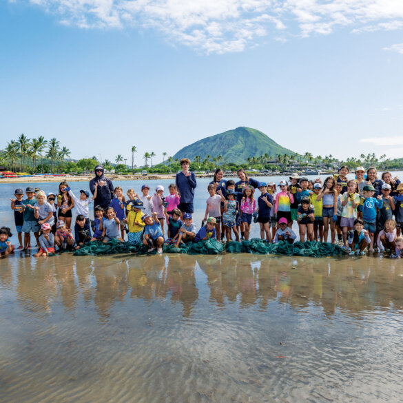Second grade class at Maunalua Bay