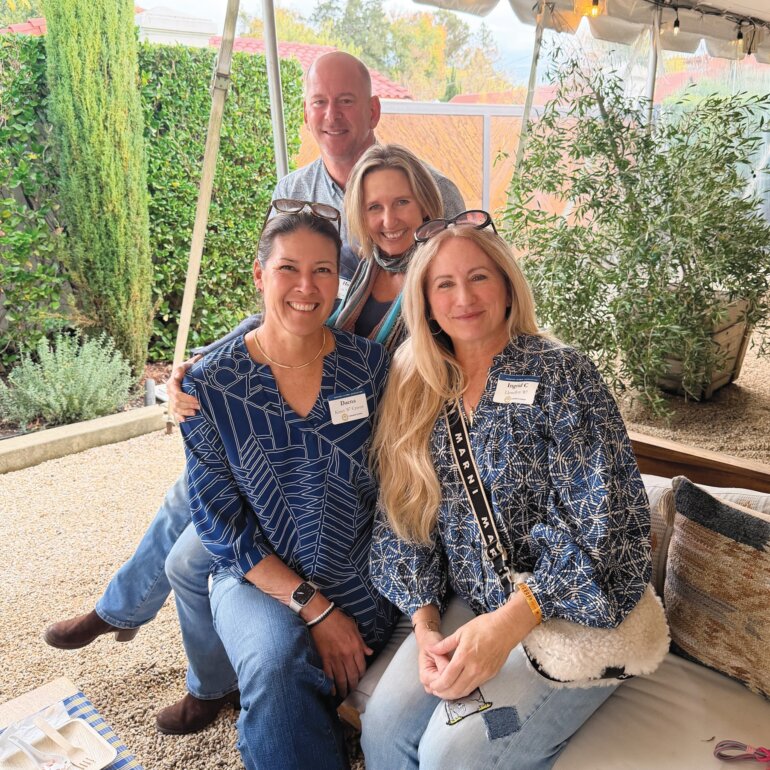 (Left to right) Daena Kiner ’87 Craven and Ingrid Llewellyn ’87. (Above) Holly Paulson ’87 Sereni and Director of Alumni Relations Doug Rigg ’84.